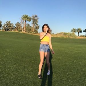 Meet your Posher, Madeline